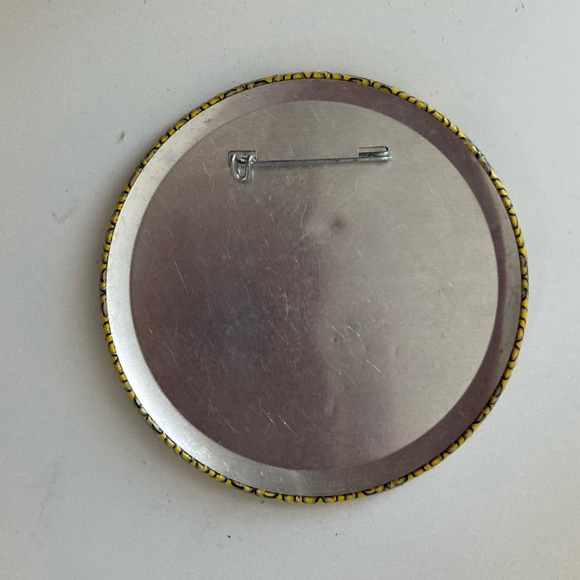 FREE WITH PURCHASE! Various Pins - Picture 3 of 12